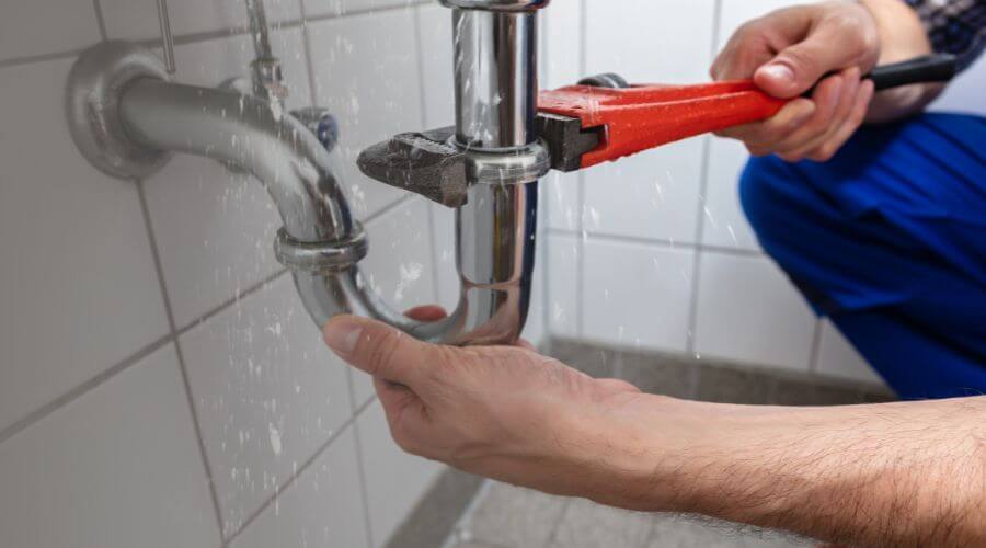 Expert burst pipe repair services in Moccasin, MT